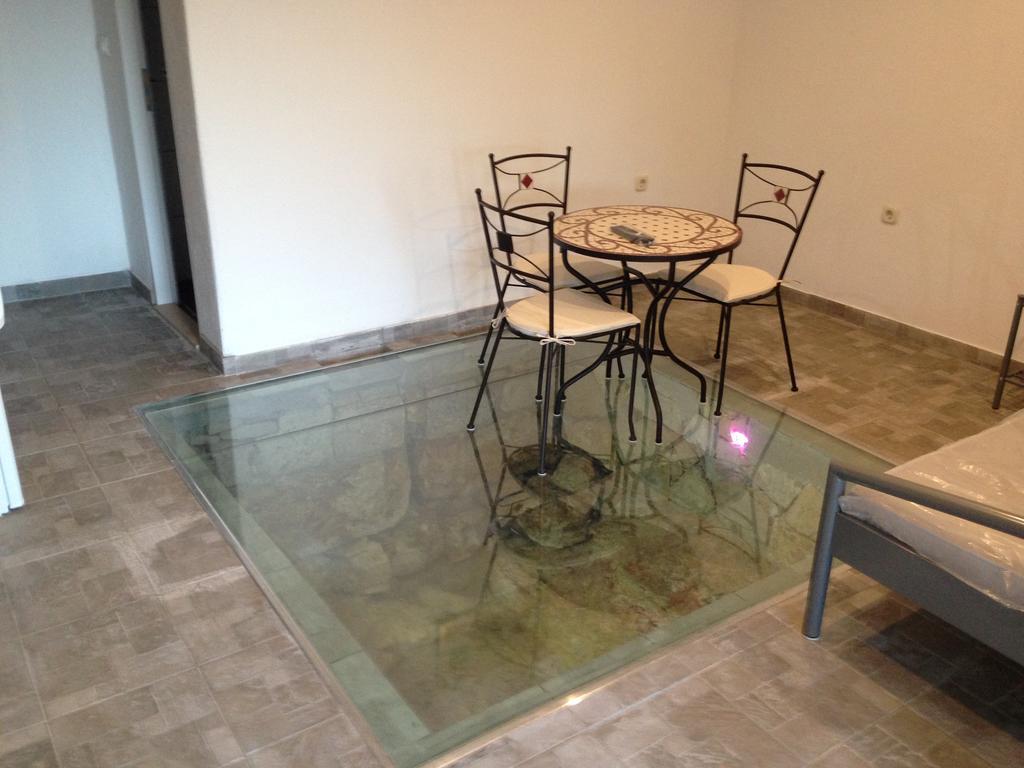 Apartments Acalinovic Vis Room photo